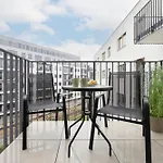 Air-Conditioned Studio With Balcony By Noclegi Renters
